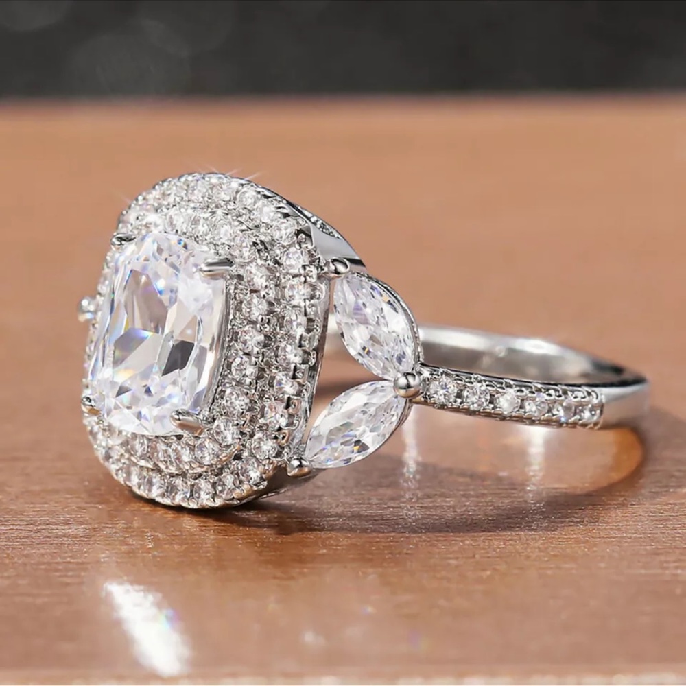 Gorgeous Jewelry Cubic Zirconia Women Wedding Rings 925 Silver Rings - Picture 1 of 3
